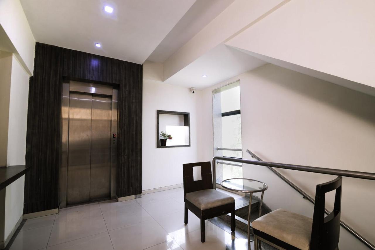 Hotel Monarch Guestline In Midc Rabale, 纳威孟买 外观 照片