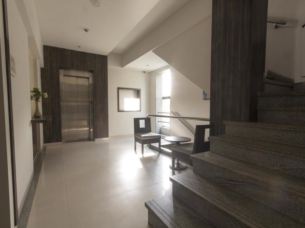 Hotel Monarch Guestline In Midc Rabale, 纳威孟买 外观 照片
