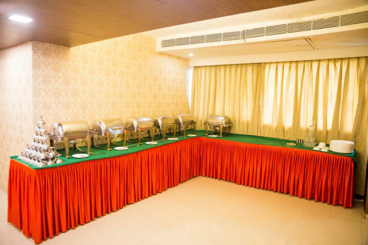 Hotel Monarch Guestline In Midc Rabale, 纳威孟买 外观 照片
