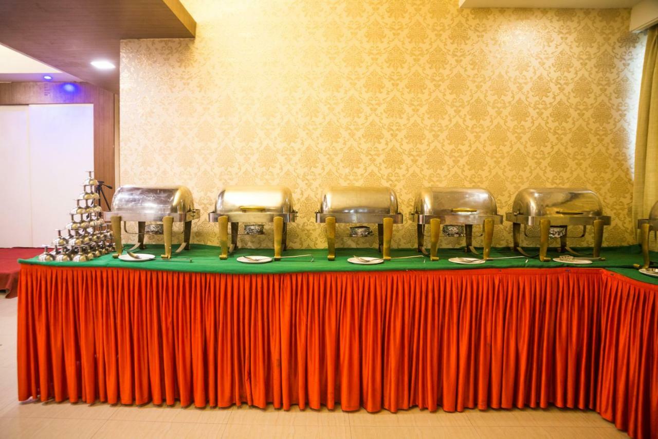 Hotel Monarch Guestline In Midc Rabale, 纳威孟买 外观 照片